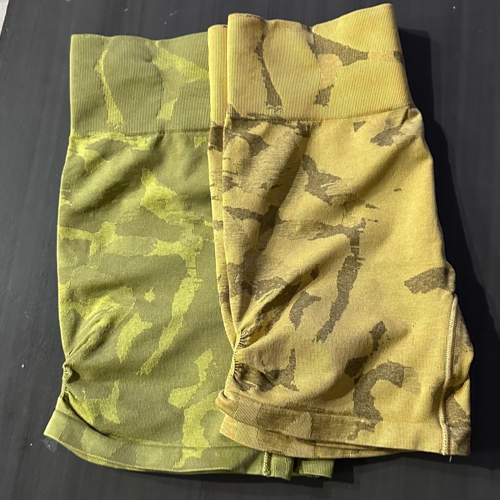 Camouflage Patterned SHORTS